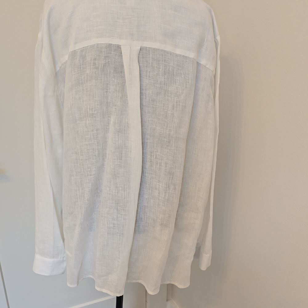 Elegant White Ruffle Trim Blouse - Picture 5 of 7
